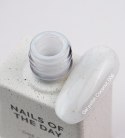 NAILSOFTHEDAY Coconut Gel Polish - mleczny lakier hybrydowy ze złotą drobinką, 10 ml