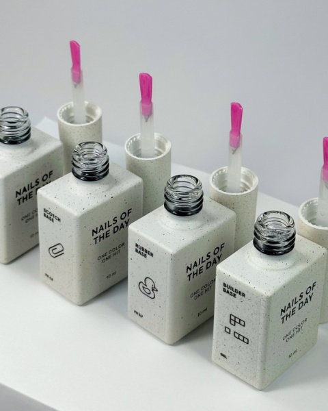 NAILSOFTHEDAY Rubber base – uniwersalna kauczukowa baza hybrydowa, 10 ml