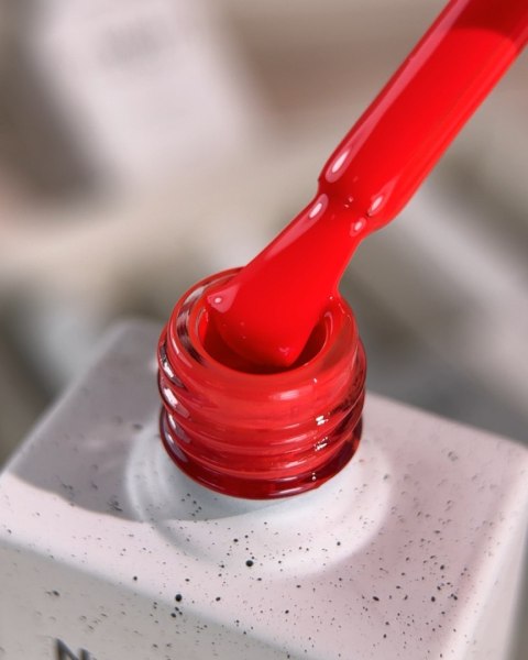 NAILSOFTHEDAY Watermelon Gel Polish- soczysty czerwony lakier hybrydowy, 10 ml