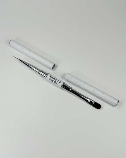 NAILSOFTHEDAY Professional Brush 2 in 1 Liner Oval - dwustronny pędzelek do żelu i cienkich linii