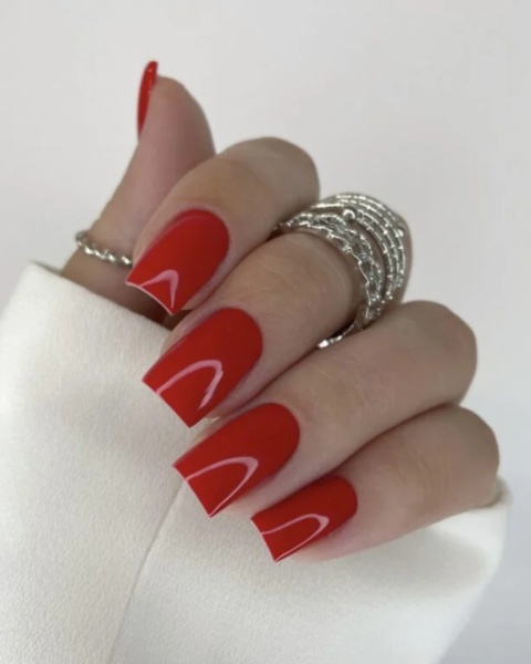 NAILSOFTHEDAY Red Gel Polish - idealny czerwony lakier hybrydowy, 10 ml