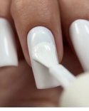 NAILSOFTHEDAY White Gel Polish - idealny biały lakier hybrydowy, 10 ml