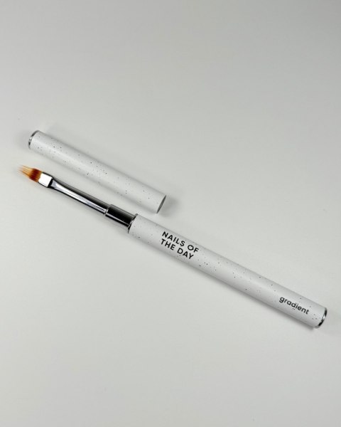 NAILSOFTHEDAY Professional Brush Gradient 12 mm - pędzelek do tworzenia efektu ombre