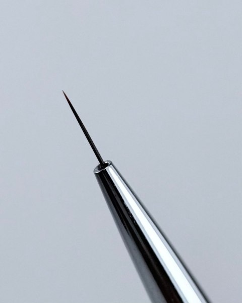 NAILSOFTHEDAY Professional Brush Liner 8 mm - precyzyjny pędzelek do cienkich linii