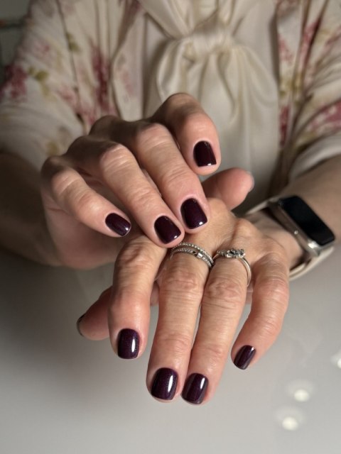 DA'23 GEL POLISH 'WINE TALK, 8 ml - lakier hybrydowy (śliwkowo-wiśniowy z połyskiem)