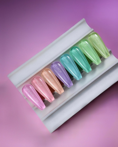 NAILSOFTHEDAY Peach Fuzz Gel Polish - pastelowo-brzoskwiniowy lakier hybrydowy, 10 ml