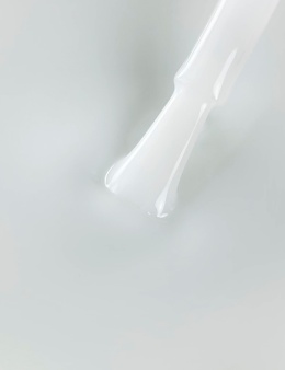 BIBLIOTEKA Cover Base 01 Veil – kamuflująca półtransparentna baza hybrydowa w mlecznym odcieniu, 10 ml