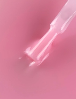 BIBLIOTEKA Cover Base 05 Bloom – kamuflująca baza hybrydowa w różowym odcieniu, 10 ml