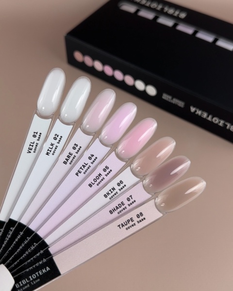 BIBLIOTEKA Cover Base 08 Taupe – kamuflująca baza hybrydowa w stonowanym beżowo-szarym odcieniu, 10 ml