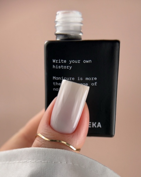 BIBLIOTEKA Cover Base 16 Steel – kamuflująca baza hybrydowa w delikatnym, jasnoszarym odcieniu, 10 ml