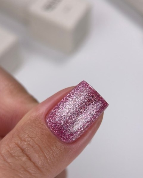 NAILSOFTHEDAY Cat Eye Gel Polish 02 - różowy lakier hybrydowy z efektem "kocie oko", 6 ml