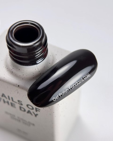 NAILSOFTHEDAY Fondant Gel Polish - bardzo ciemny brązowy lakier hybrydowy, 10 ml