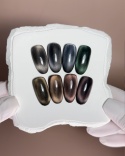 BIBLIOTEKA Cat Eye Gel Polish 02 Shadow, 10 ml - grafitowy lakier hybrydowy z efektem „kocie oko”