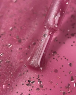BIBLIOTEKA Cat Eye Gel Polish 22 Raspberry, 10 ml - malinowy lakier hybrydowy z efektem „kociego oka”
