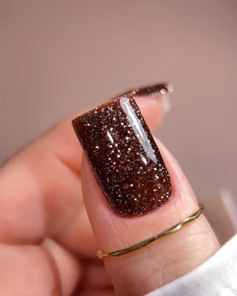 BIBLIOTEKA Flash Gel Polish 06 Bronze, 10 ml - brązowy lakier hybrydowy z efektem flash