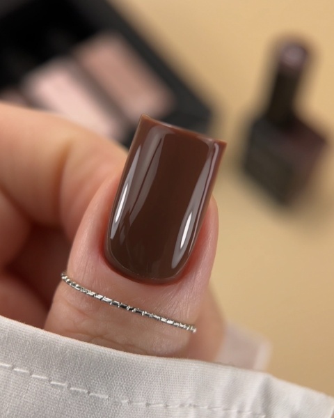 BIBLIOTEKA Gel Polish 37 Wood, 10 ml - lakier hybrydowy (głęboki ciepły brąz)