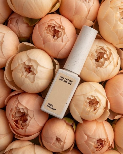 NAILSOFTHEDAY Nectar 092 Gel Polish - jasnobrzoskwiniowy lakier hybrydowy, 10 ml
