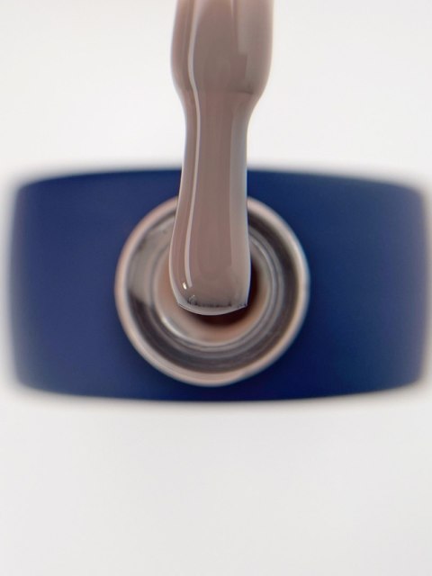 TOUCH Cover top Camel - beżowo-kawowy kryjący top hybrydowy, 7 ml