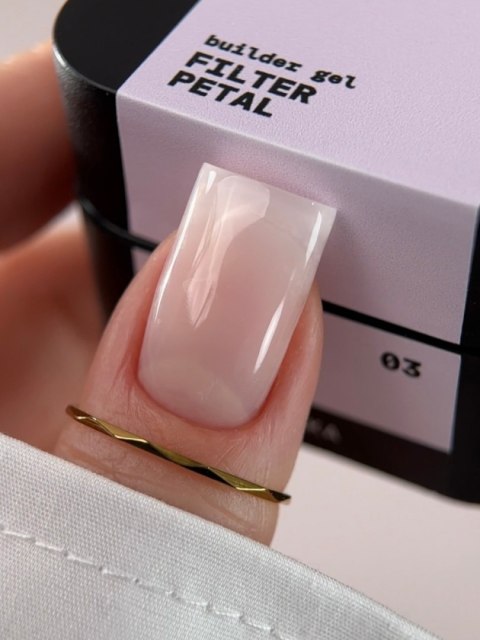 BIBLIOTEKA Builder gel 03 Petal Filter - półprzezroczysty mleczno-różowy żel budujący, 30 ml