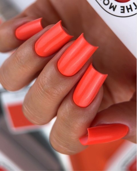 NAILSOFTHEDAY Color of the Month June 2026 Dopamine - pomarańczowy lakier hybrydowy z delikatną drobinką, 10 ml