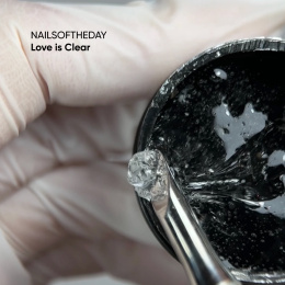 NAILSOFTHEDAY Love is... Clear - przeroczysty żel-guma dla 3D zdobień, 15 g