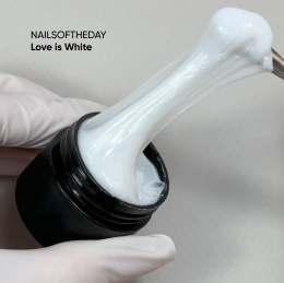 NAILSOFTHEDAY Love is... White - biała żel-guma dla 3D zdobień, 15 g